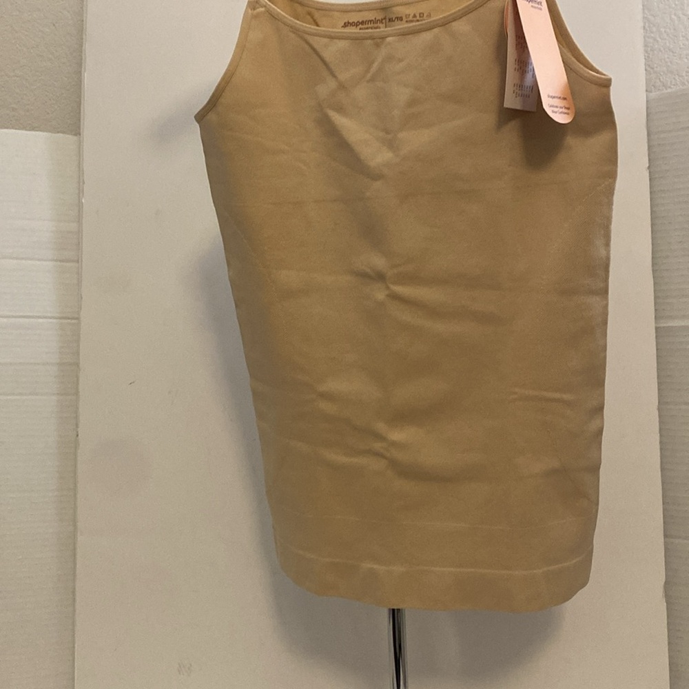 Shapermint Tan All Day Every Day Scoop Neck Cami